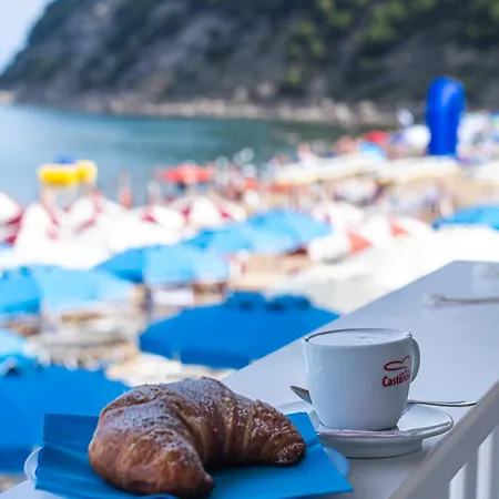 Maria 3* Castellabate