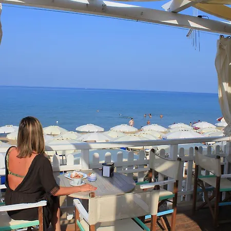 Maria Hotel